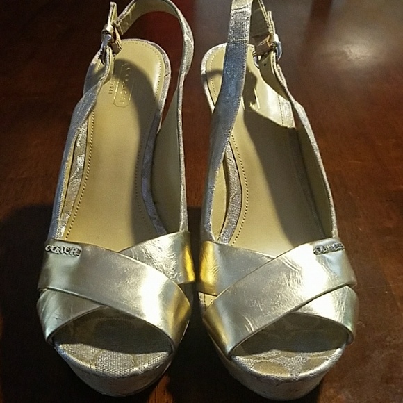 Gold Coach Jessy slingback wedge - Picture 3 of 7